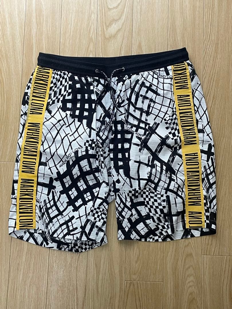 マークアンドロナ チェック柄ショートパンツ サイズ50