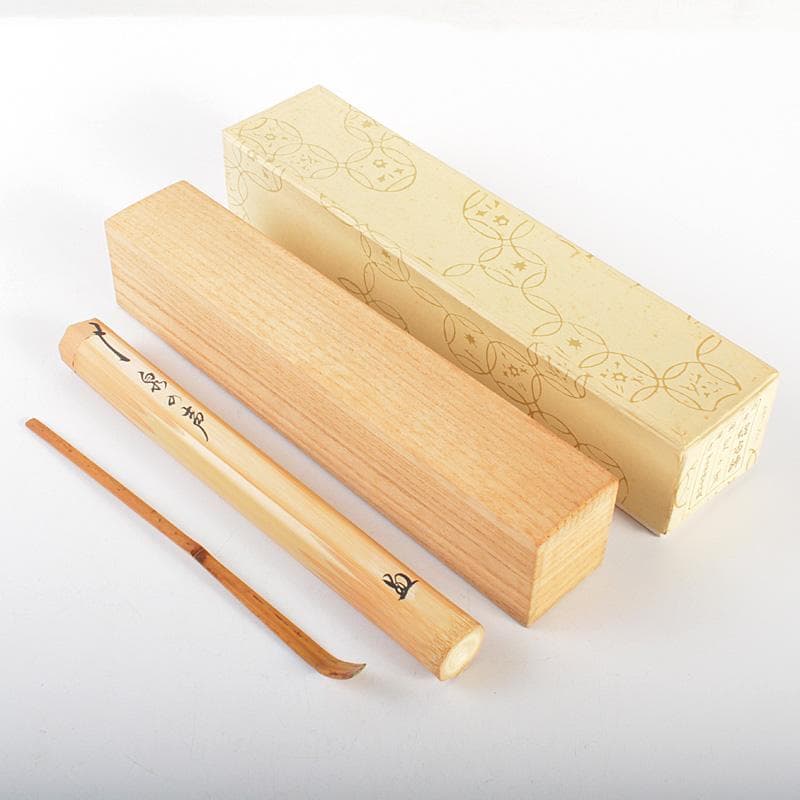 茶道具　宗春作　茶杓　銘「泉の声」　前大徳　柳生紹尚書付　共筒共箱　C　6611