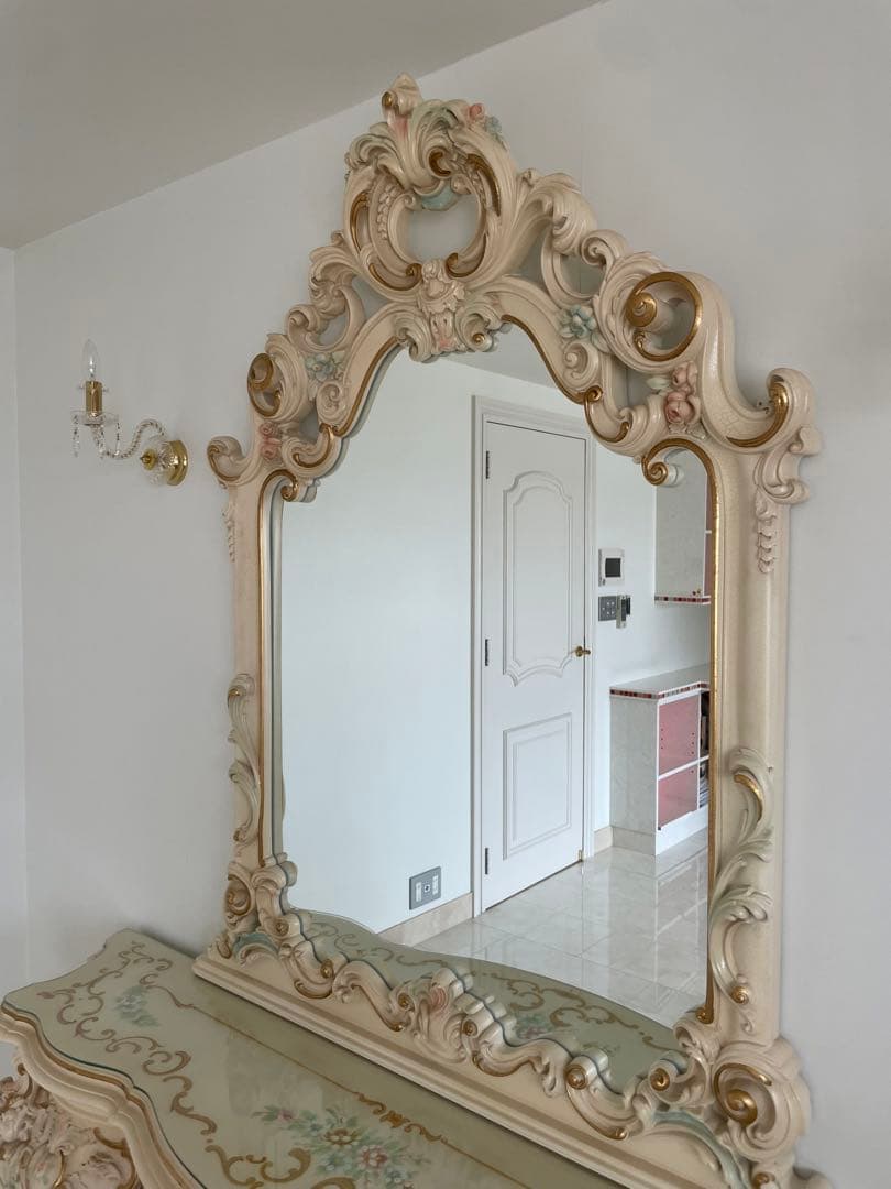 お値下げ‼️‼️高級イタリア家具.美品.ゴルチャコ&シリック