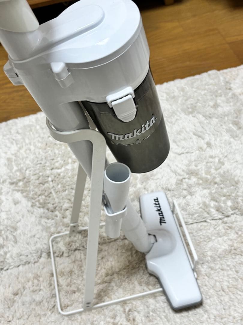 【バッテリー2個】マキタ CL107FDサイクロンクリーナー、スタンド付き