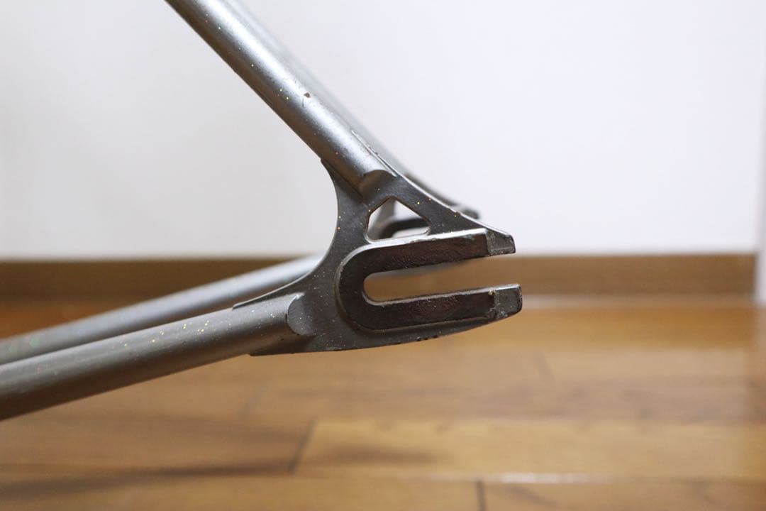 PELOTON プロトン　シルバー ラメ　ピストフレーム