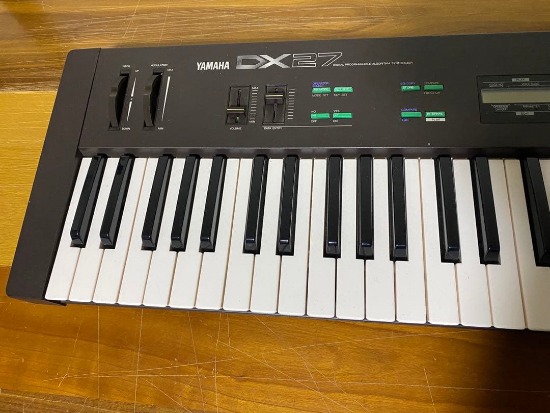 YAMAHA DX27 シンセサイザー 61鍵