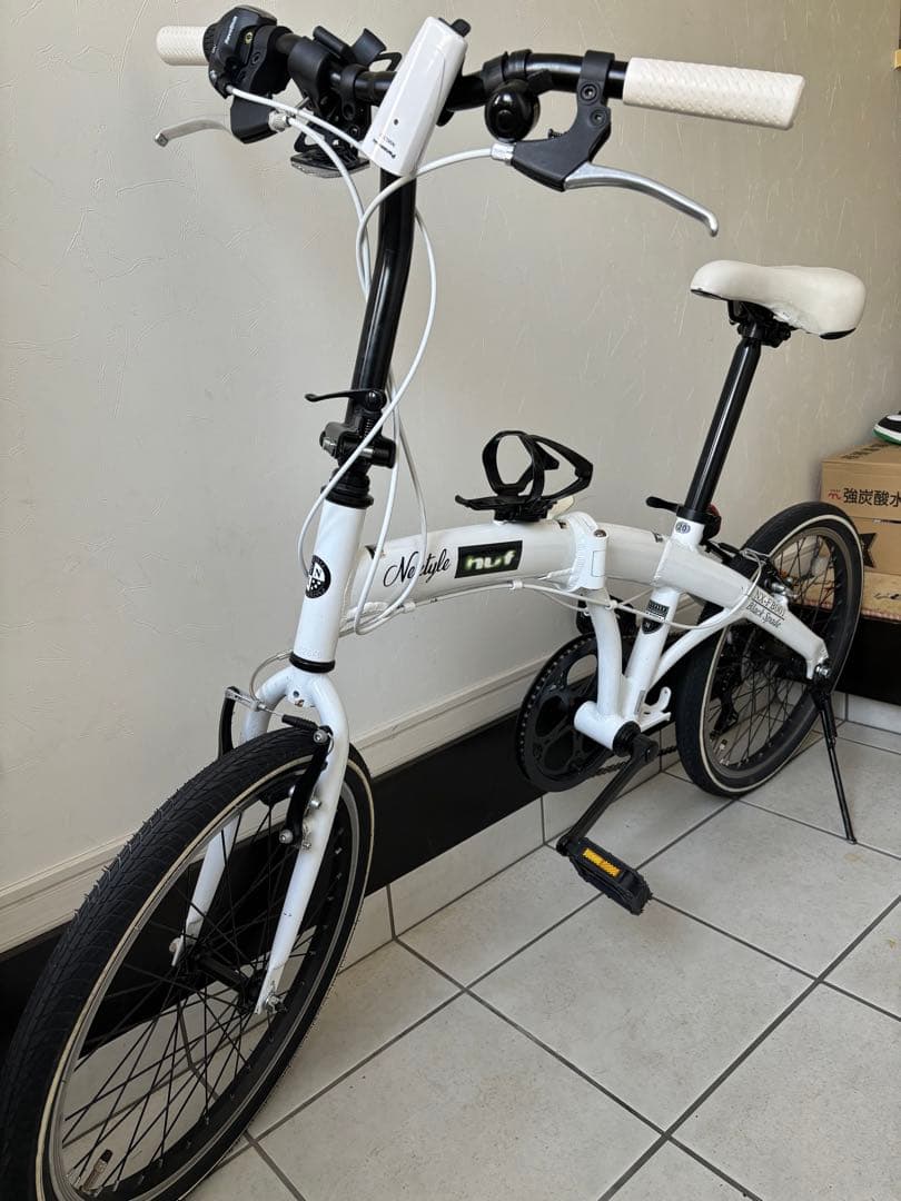 こし　折りたたみ自転車 ホワイト シマノギア　20インチ