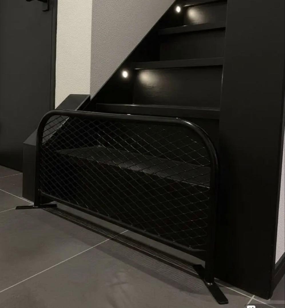 愛犬の脱走防止に！自立式アメリカンフェンス風バリケード800×400