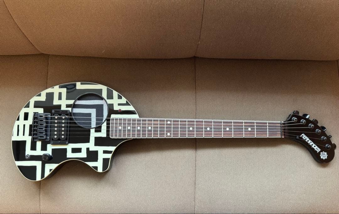 超美品　布袋寅泰 FERNANDES ZO-3 ギター 限定ギタリズム G柄