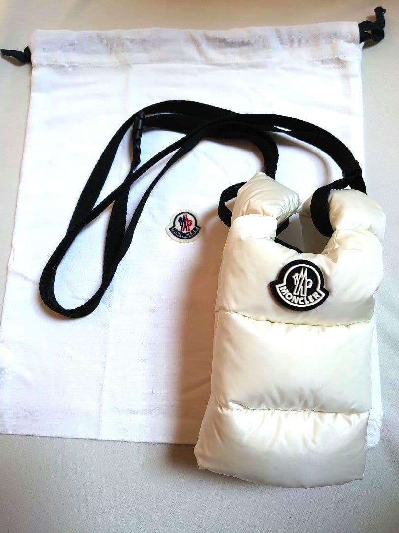 美品★MONCLER ボディバッグ ショルダーバッグ スマホポーチ ホワイト系