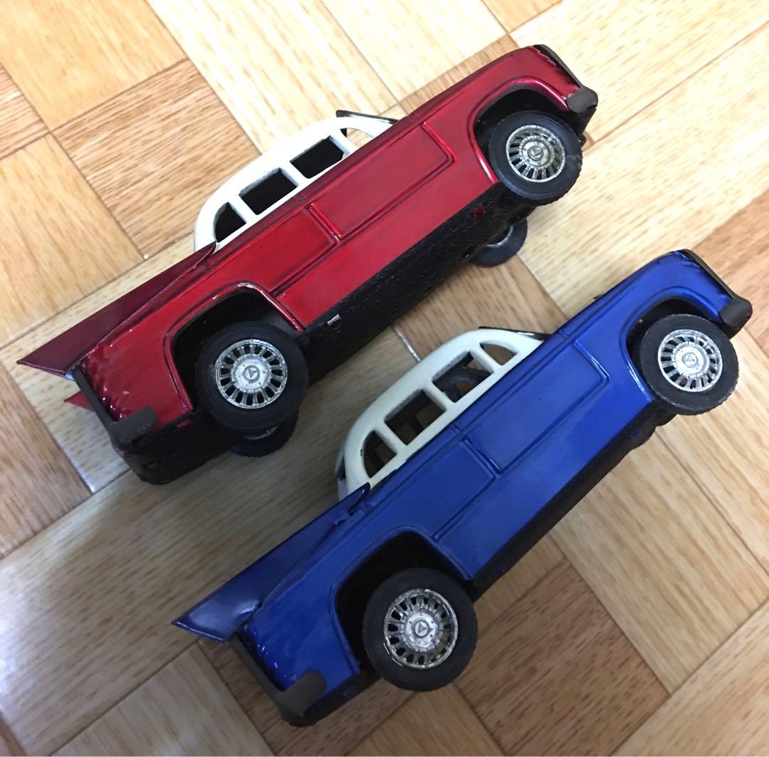 早い者勝ち〜　レトロなブリキおもちゃ　キャデラック　２台セット　更にセール！！