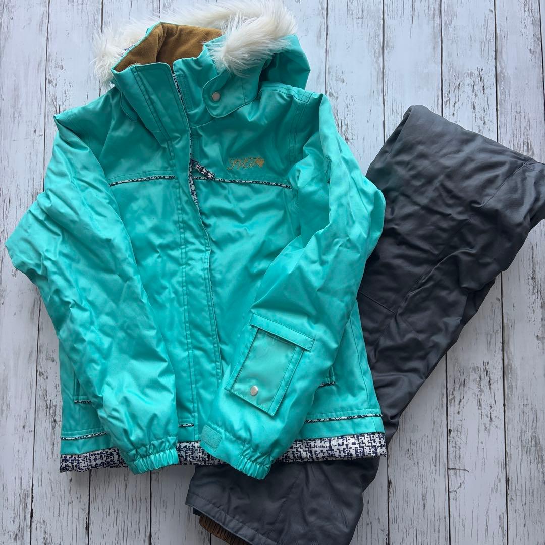 オンヨネ　スキーウェア　ジュニア　150