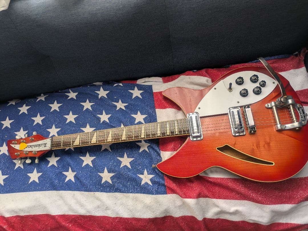 Rickenbacker 360タイプエレキギター