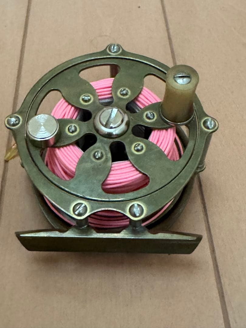 キネヤ　カボス　フライリール