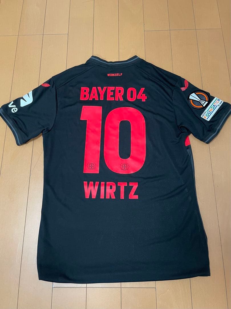 23-24レヴァークーゼン フロリアン・ヴィルツ 背番号１０