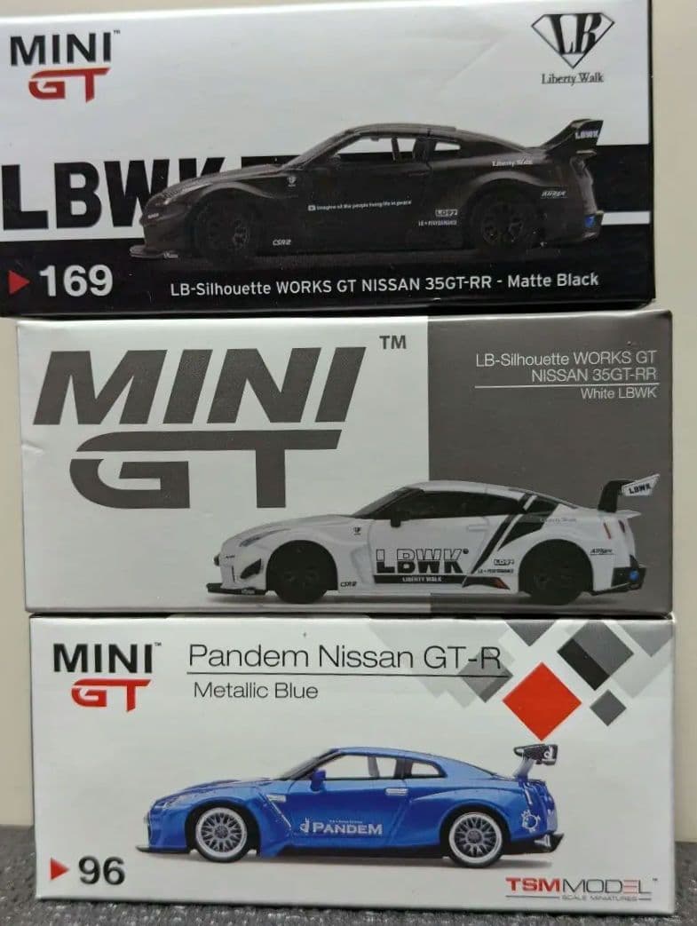 MINIGT 3台セット（Pandem GT-R・LBWK 35GT-RR)