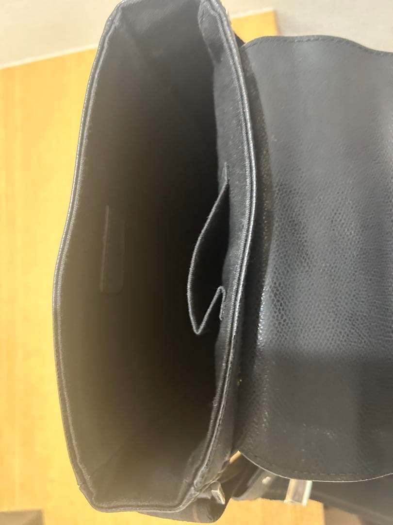 Salvatore Ferragamo ブラックショルダーバッグ　フェラガモ