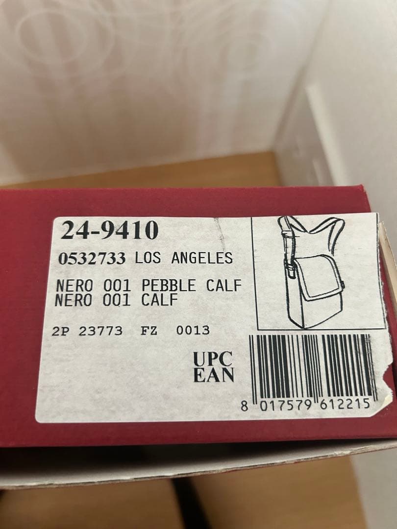 Salvatore Ferragamo ブラックショルダーバッグ　フェラガモ