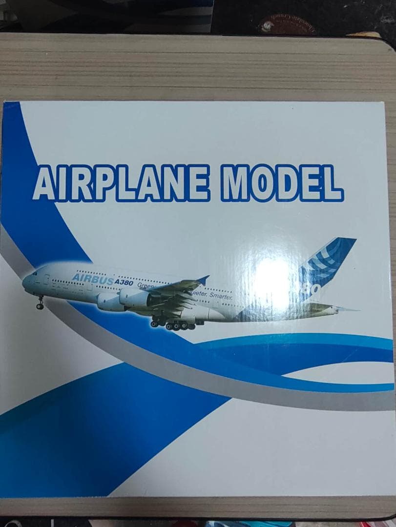 中古品　飛行機模型　エールフランス　エアバス A380　スタンド付き※箱汚れあり