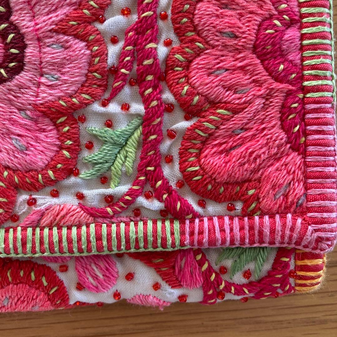 【未使用】バーンロムサイ 古布長財布 刺繍 タイ チェンマイ banromsai