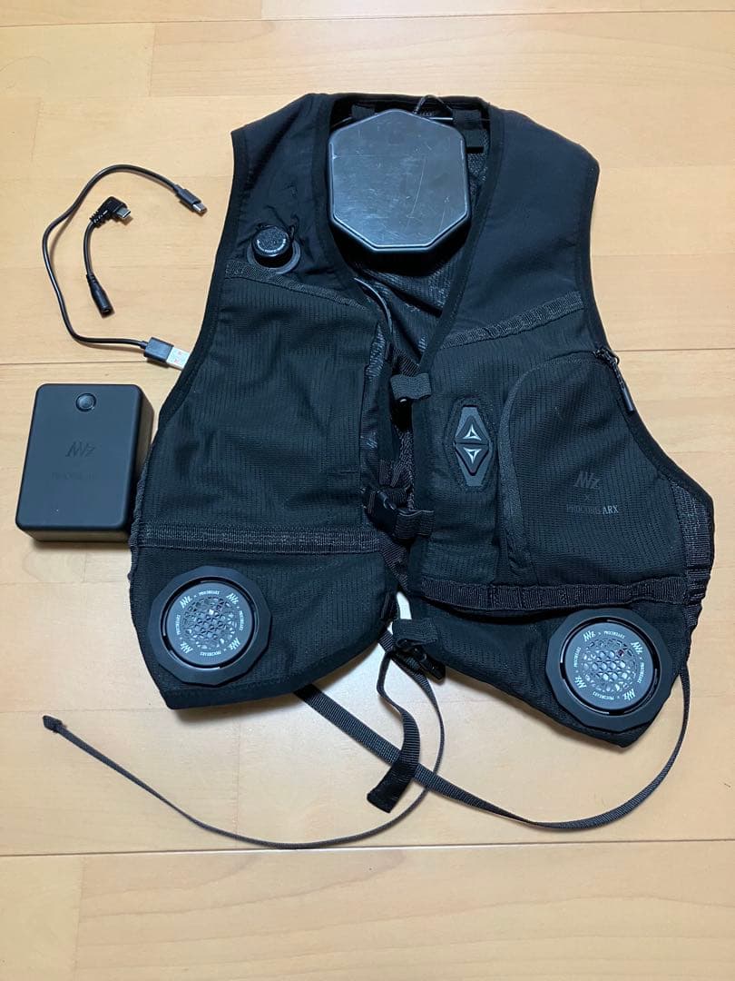 ※アッキー 【限定生産】ワークマン ペルチェベスト