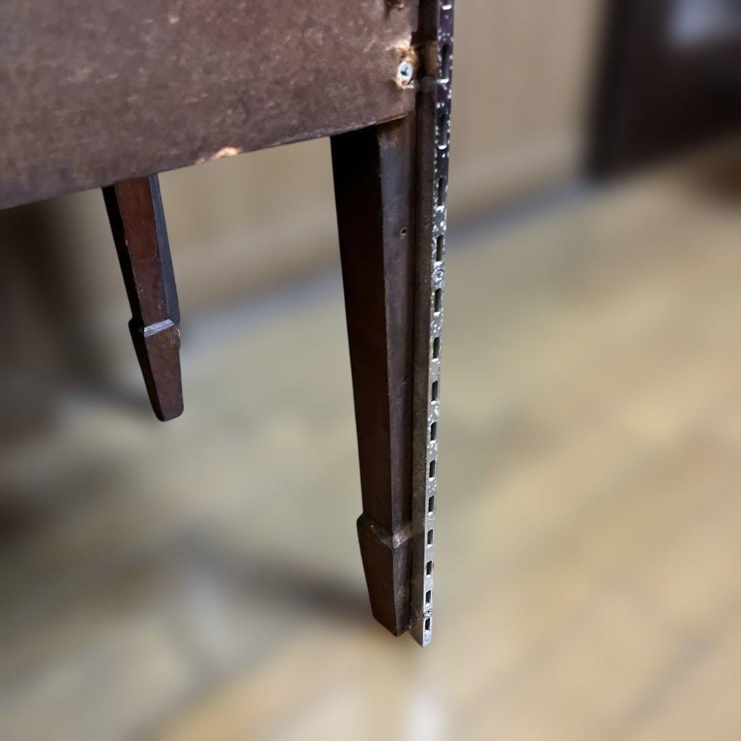 英国アンティーク　木製ガラス扉キャビネット