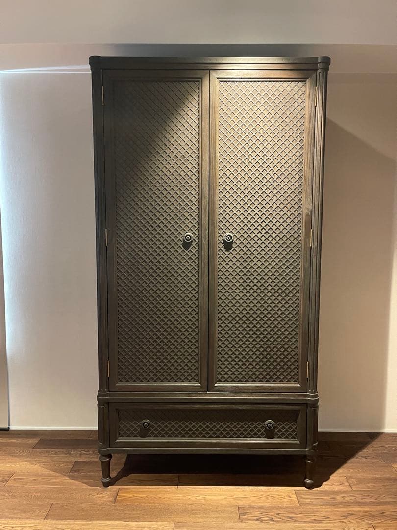 入手困難！Restoration Hardware クローゼット　2