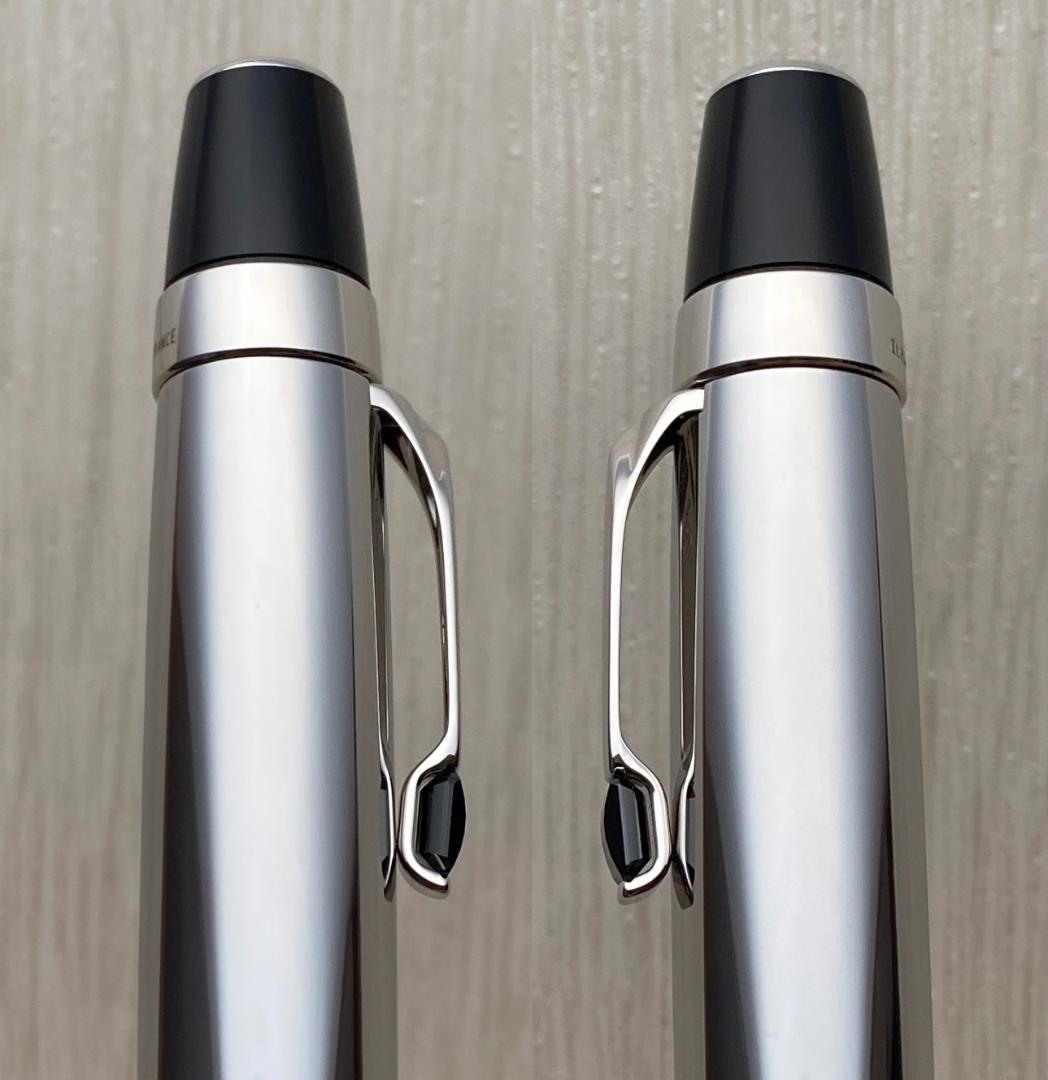 新品同様 モンブラン ボエム フランス製 スチール ノワール ボールペン付属品付