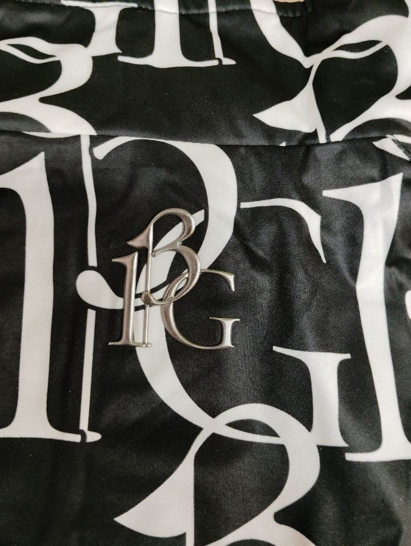 1PIU1UGUALE3 GOLF プルオーバースニードジャック ブルゾン