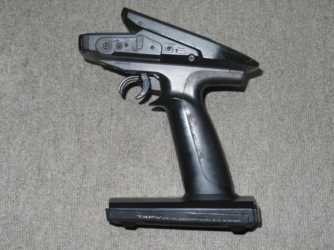 Futaba T4PV 送信機のみ　中古