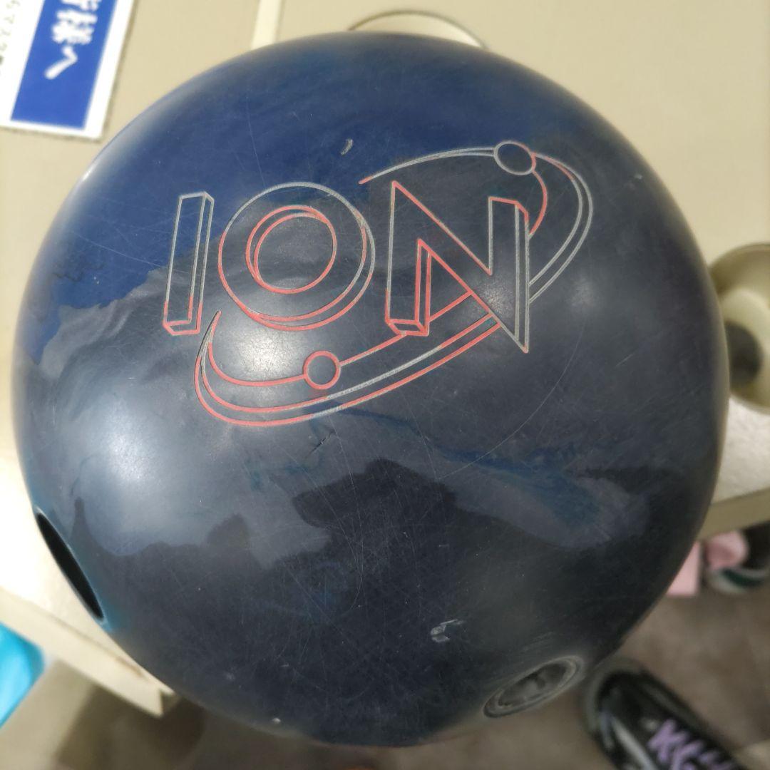 ION PRO ボウリングボール　１５ポント