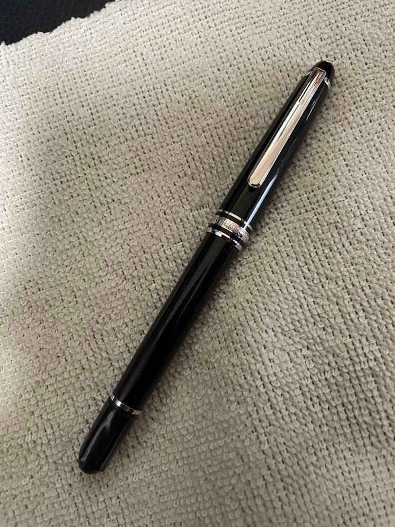 m*e様 ◾️訳あり◾️プラチナ◾️P163ボールペン◾️マイスターシュテュック