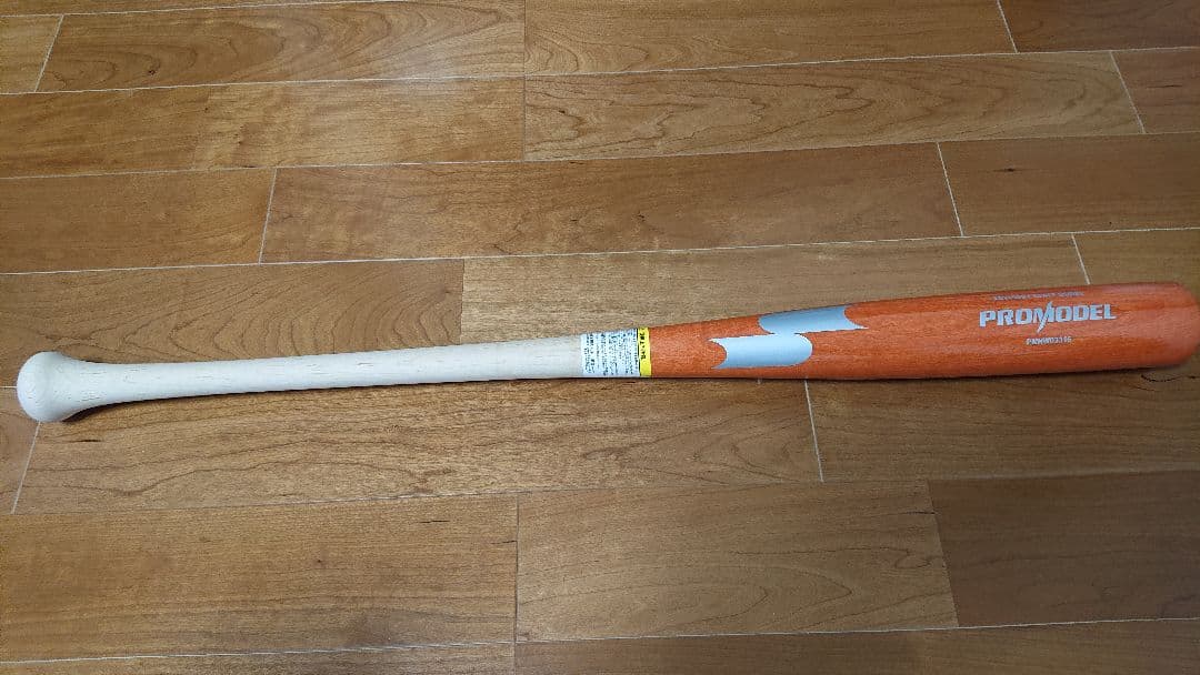 阪神タイガース 梅野選手サインバット 木製バット