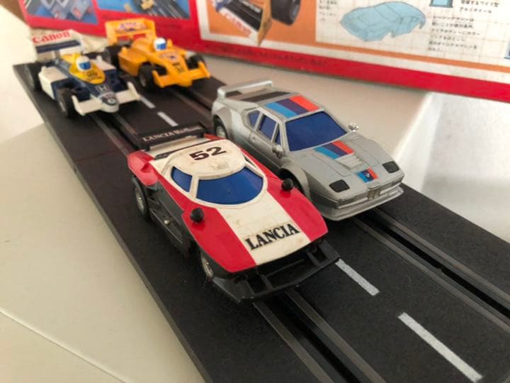 スロットレーシング