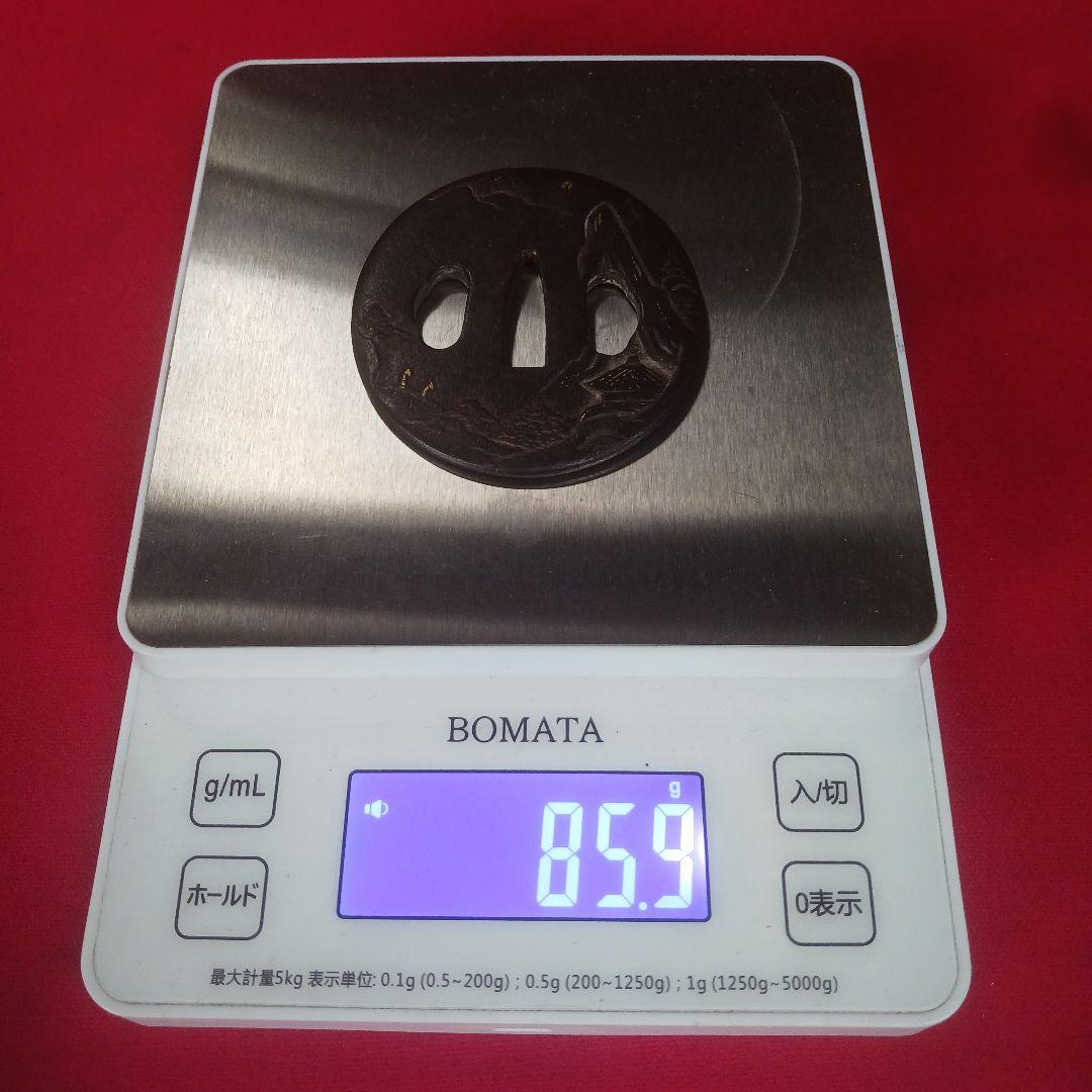 鍔　刀鍔　鉄地　当時物　木箱付き