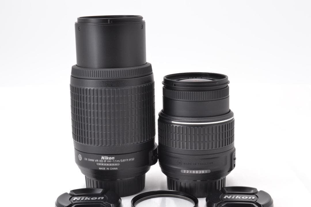 ニコン　Nikon D5500 希少RED ダブルズーム カメラバッグ付