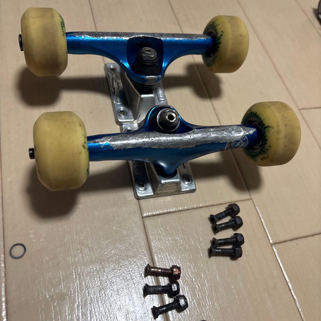 サンダートラックhollowlight スピットファイアF4ボーンズハード