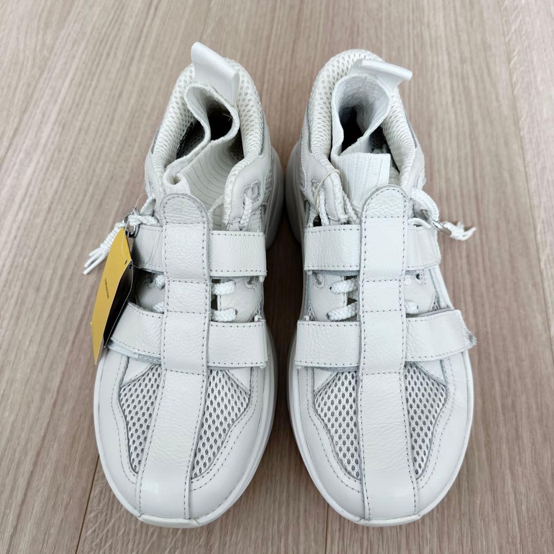 新品未使用　BRANDBLACK スニーカー　26センチ