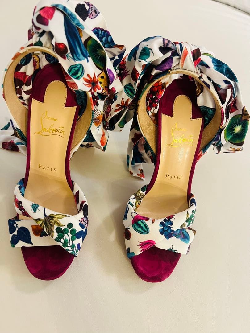 クリスチャンルブタン ヒール 美品