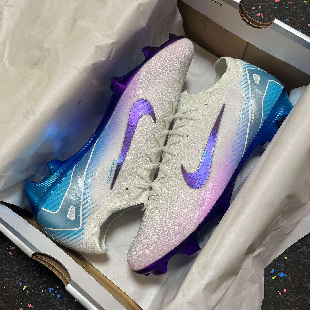 ズーム マーキュリアル ヴェイパー 16 エリート FG LV8 27cm