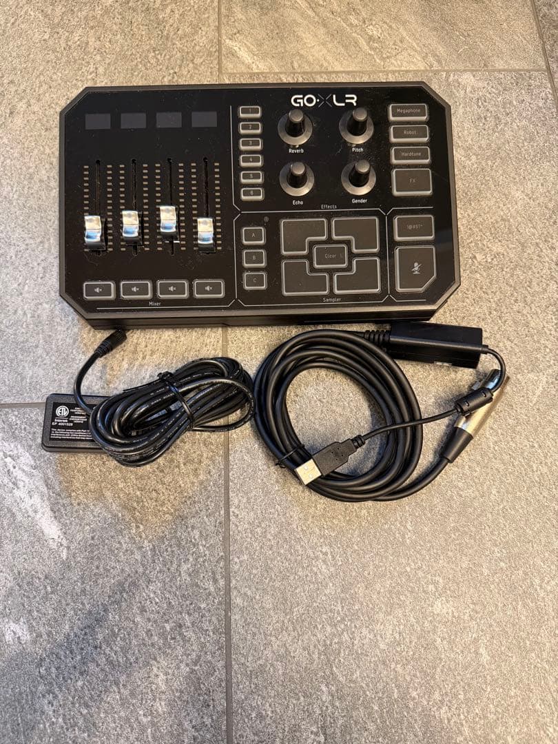 TC-Helicon GOXLR 配信向けオーディオミキサー