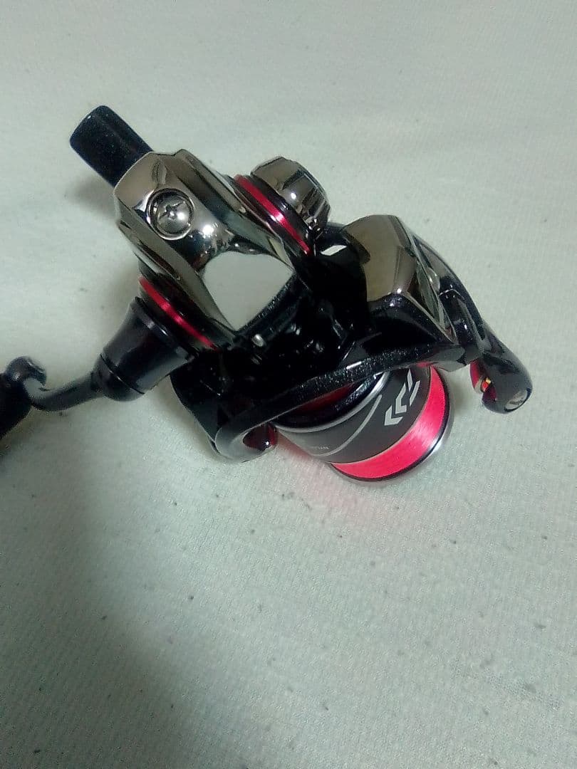 【中古品】ダイワ 20 月下美人 X　LT 1000S-P カスタム（おまけ付）