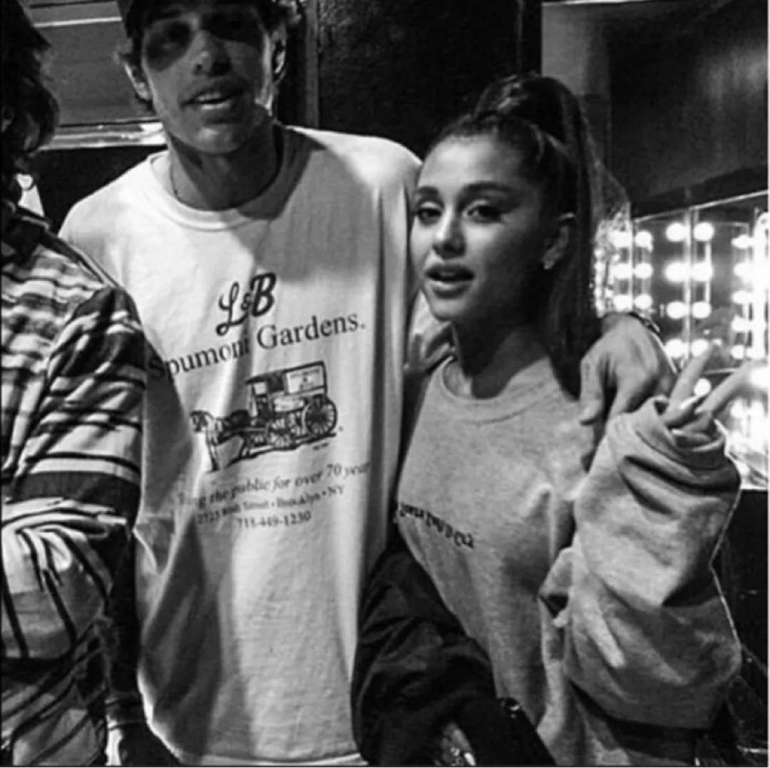 【未使用・美品】Ariana Grande 着用 NTLTCトレーナー