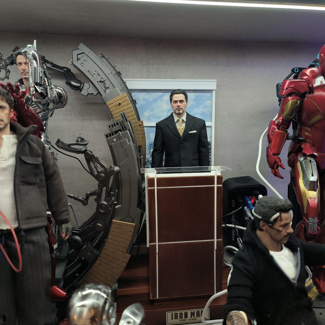 トニー・スターク フィギュア アイアムアイアンマン スーツセット スタンド付き