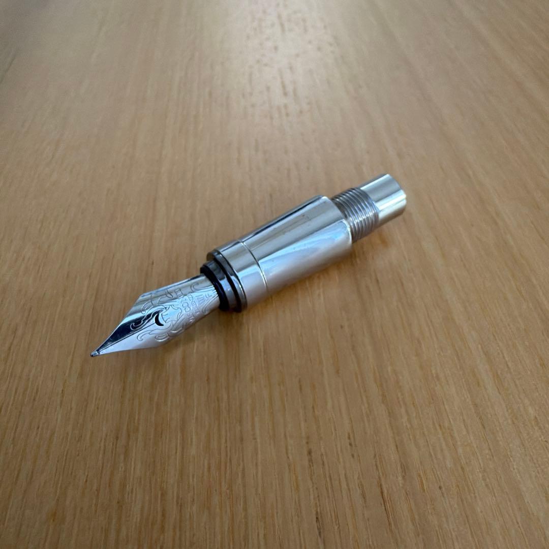 VISCONTI ブラック 万年筆（値引き可能）