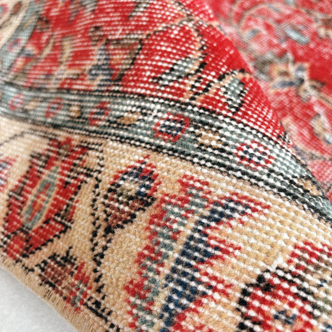 トルコ ヴィンテージラグ 赤 フローラル