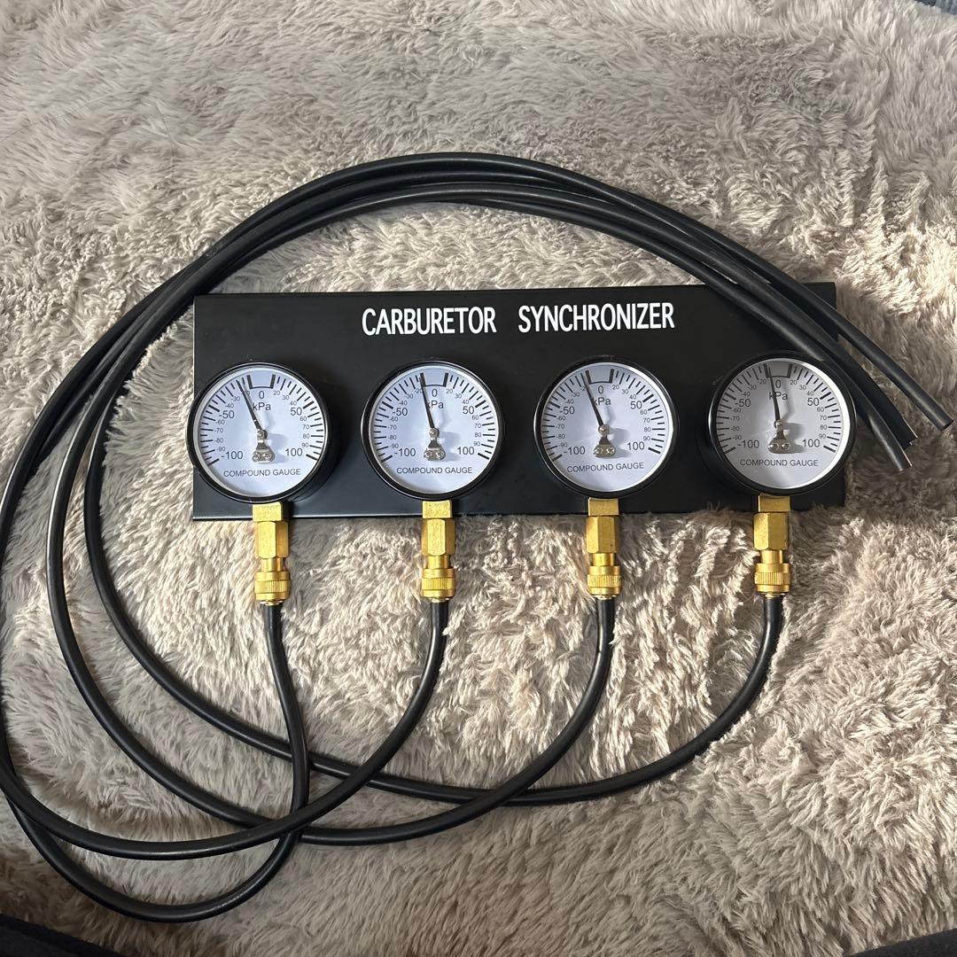 DAYTONA 4連バキュームゲージ