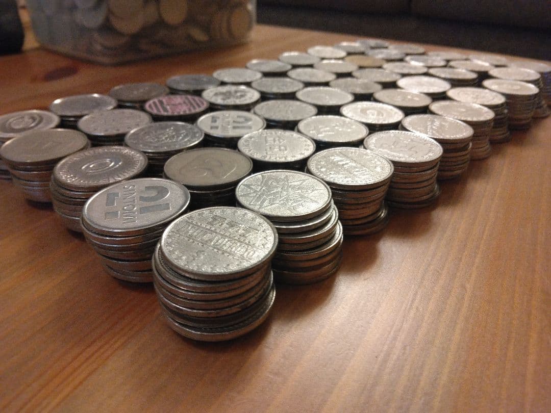 パチスロ　メダル　25π　約3000枚　ドル箱付き