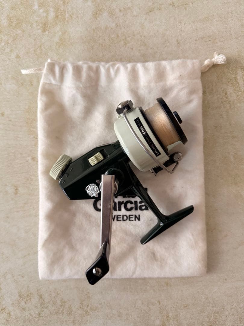 ABU Cardinal 44 スピニングリール 収納袋付き