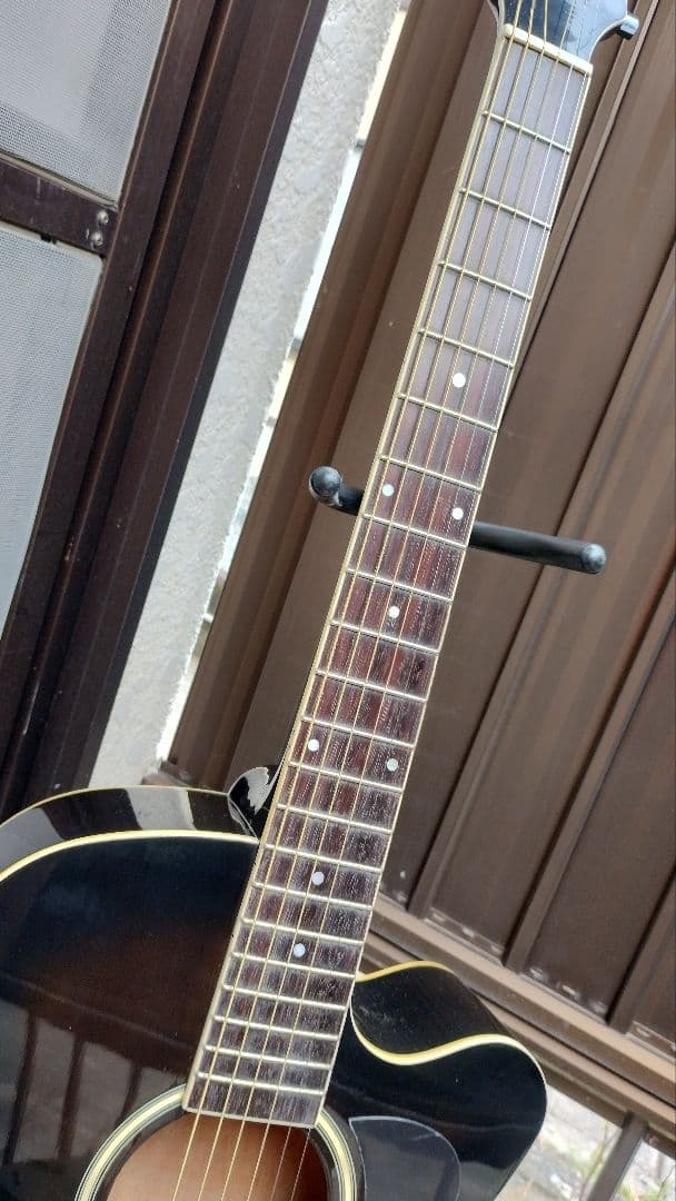 超美品 ピアノブラック ２wayコントロールPU付き エレアコ