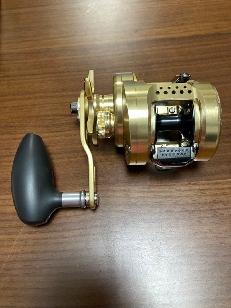 SHIMANO OCEA CONQUEST 301HG ベイトリール　⑥