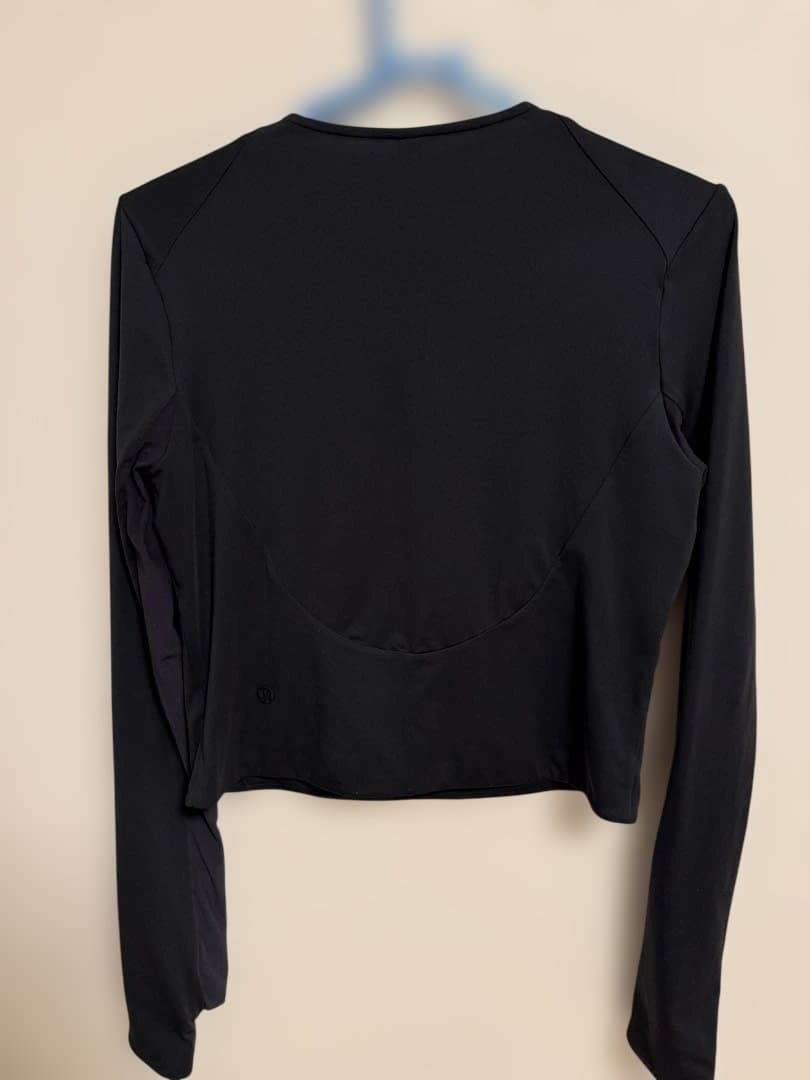 ルルレモン　Swiftly Tech 長袖シャツ 2.0 ウエスト丈