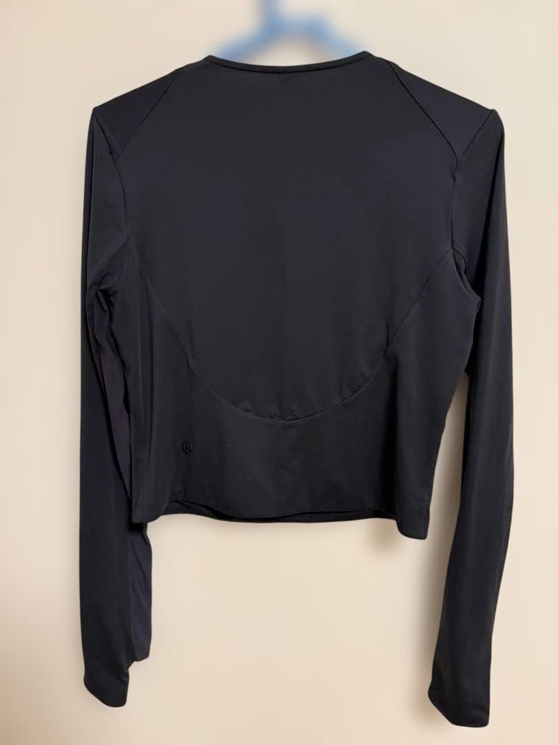 ルルレモン　Swiftly Tech 長袖シャツ 2.0 ウエスト丈