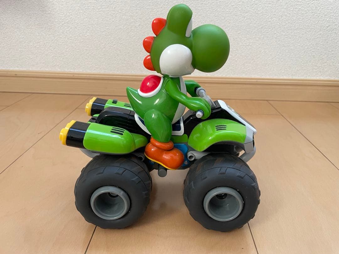 キョウショウ エッグ　マリオカート バギー　ラジコンマリオ ヨッシー 2台セット
